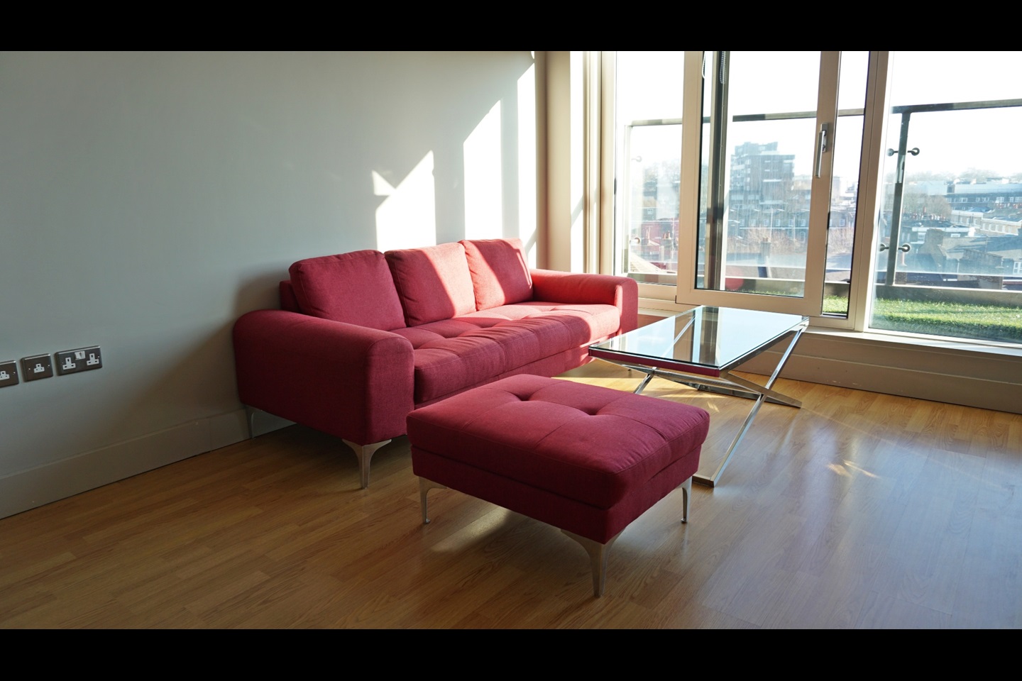 1 Bed Flat, Peninsula Apartments, W2, N1 7GU