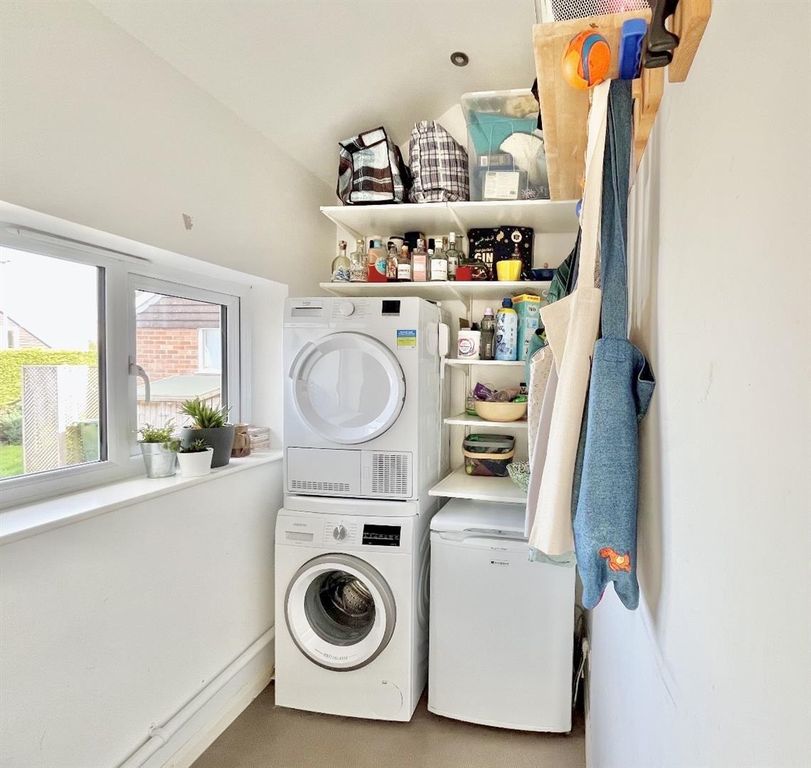 Additional image 38 of 4 bed property for saleSpacious & Airy Dormer Bungalow, Birch Avenue, Clevedon BS21