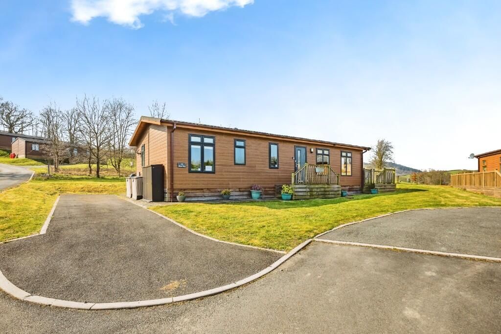 2 bed chalet for saleCaerberis Holiday Park, Builth Wells LD2