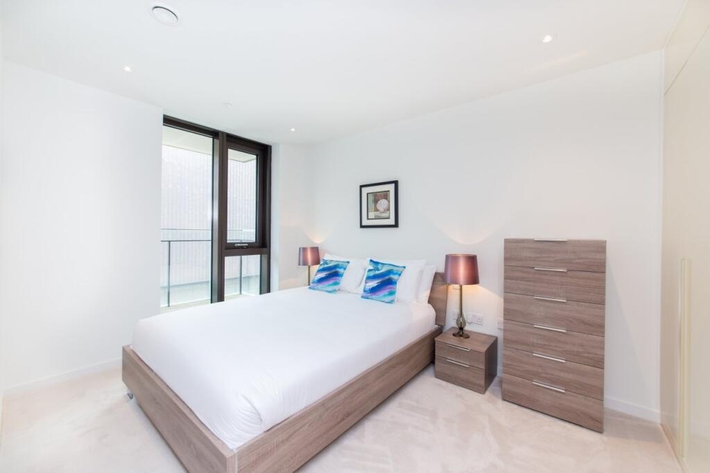 1 Bed Flat, St. Gabriel Walk, SE1, N1 7GU