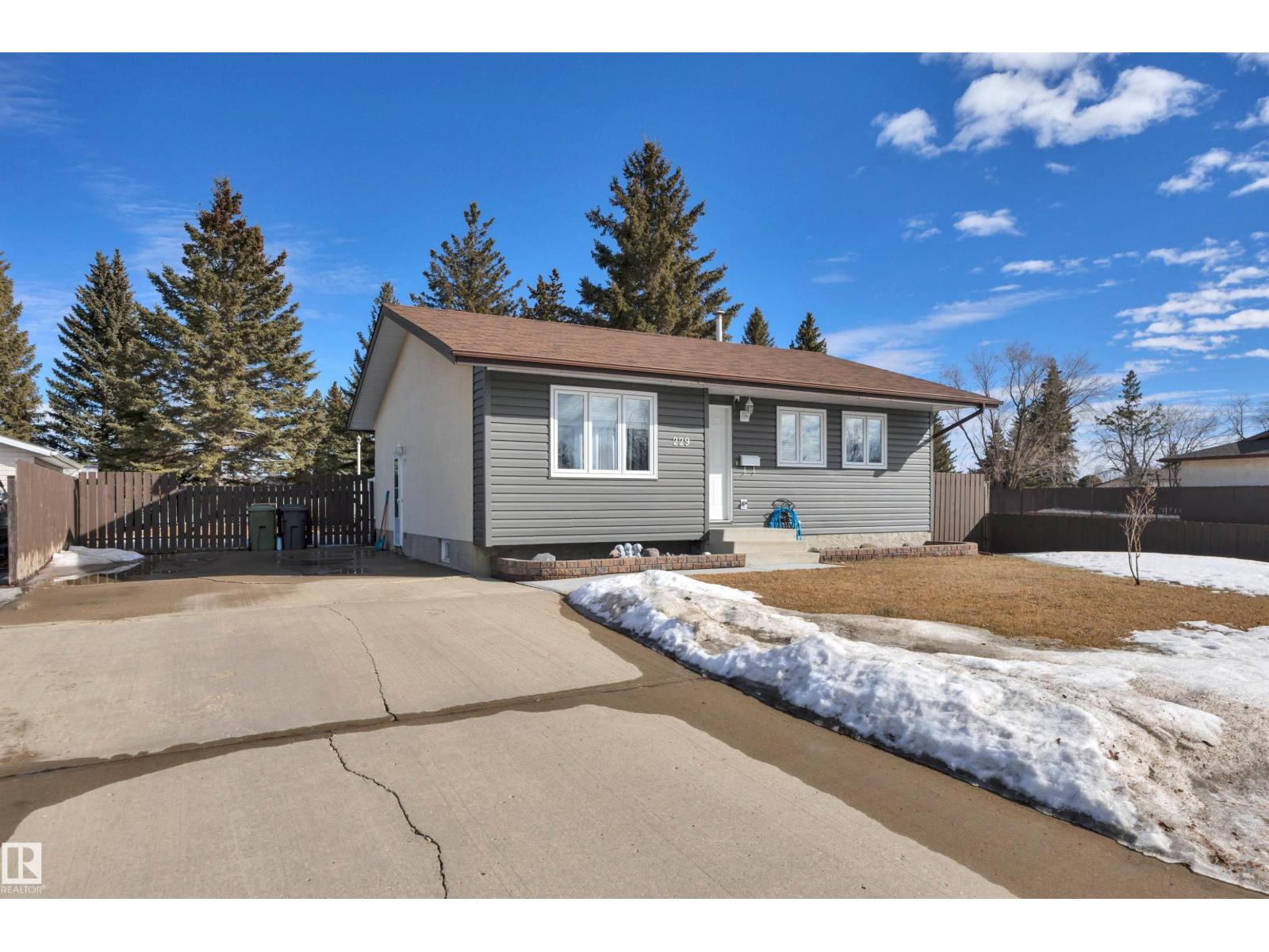 Additional image 2 of 229 Garnet Crescent, Wetaskiwin, AB, T9A2S3