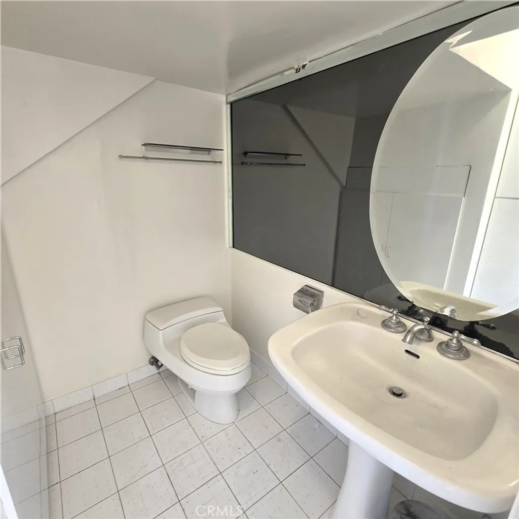 Additional image 18 of 2035 Rangeview Dr, Glendale, CA 91201