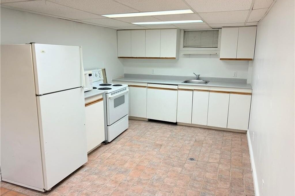 Additional image 8 of 4-124 King Street North, Waterloo, ON, N2J2X8