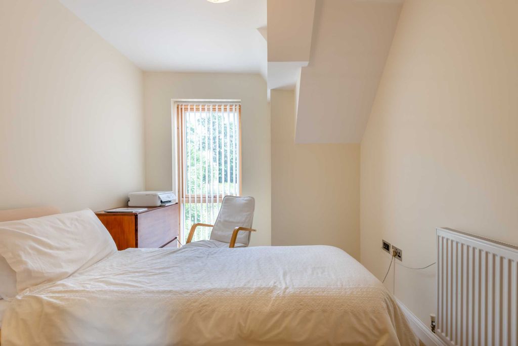 Additional image 9 of 2 bed flat for saleHereford Road, Monmouth, Monmouthshire NP25