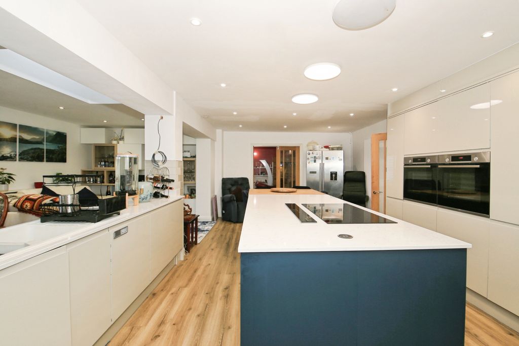Additional image 6 of 7 bed detached house for saleSouth Street, Peterborough PE2