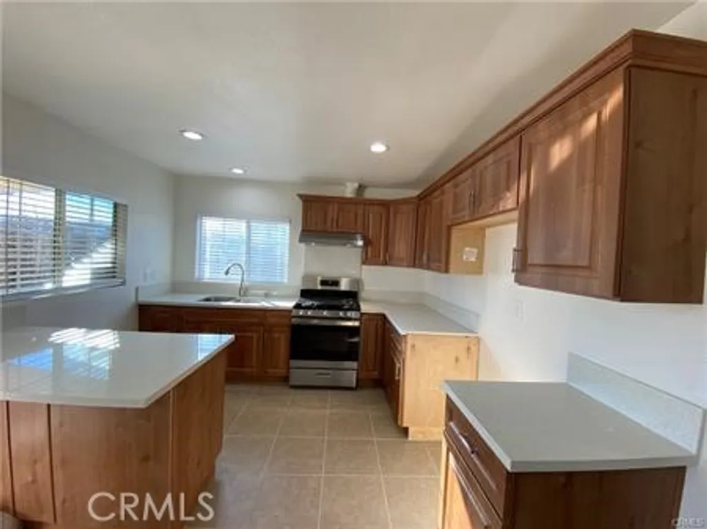 Additional image 7 of 3518 Balmont St, Lancaster, CA 93536