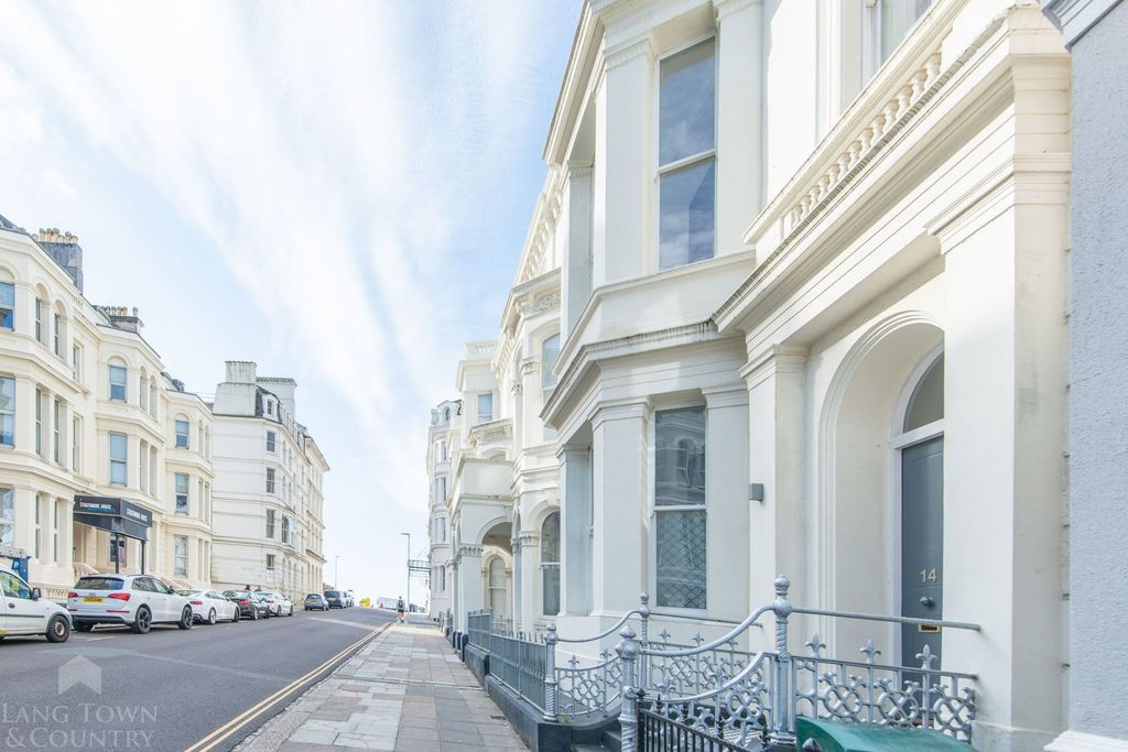 5 bed terraced house for saleElliot Street, The Hoe, Plymouth PL1
