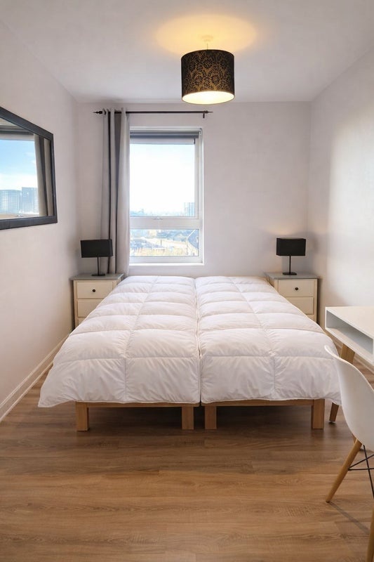 Room in a Shared House, London, SW8, N1 7GU