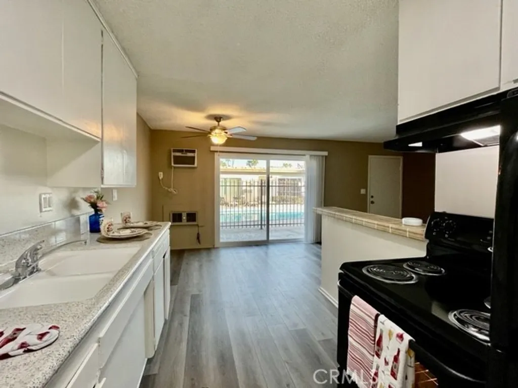 Additional image 18 of 686 E Cottonwood Road Unit 7, Palm Springs, CA 92262