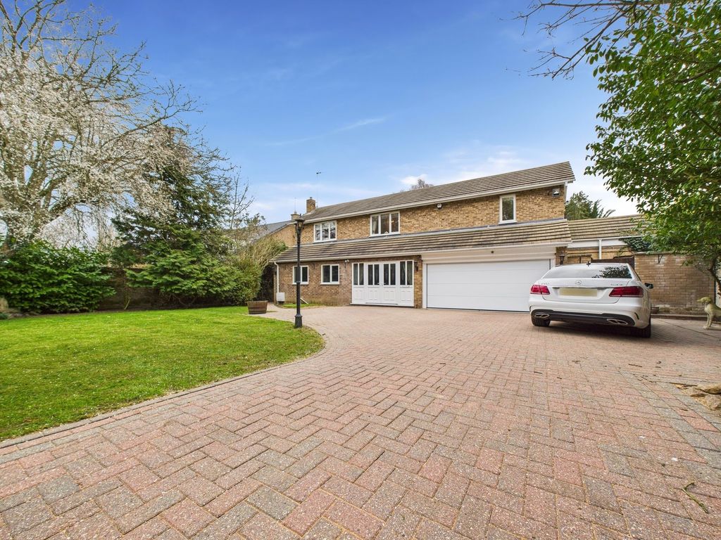 5 bed detached house for saleDebdale, Orton Waterville PE2