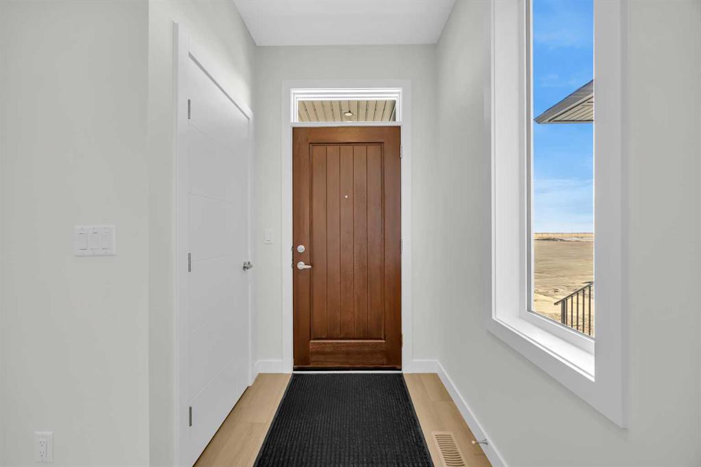 Additional image 3 of 619 Homestead Drive NE, Calgary, AB, T3J 5V9