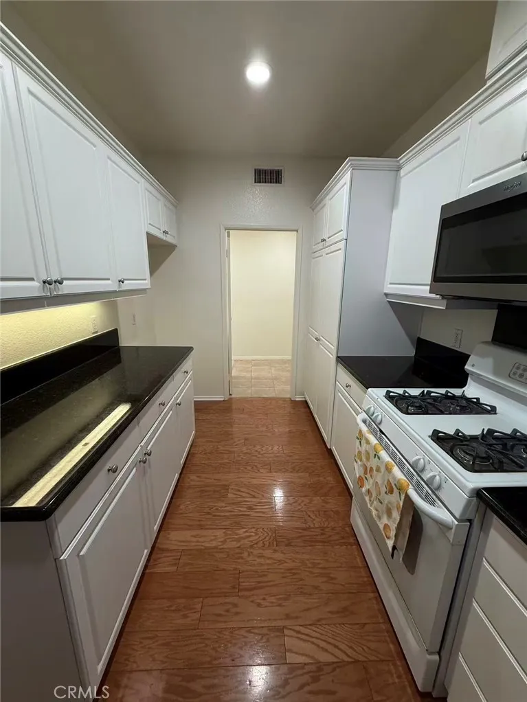 Additional image 80 of 24394 Cavalini Pl, Valencia, CA 91355