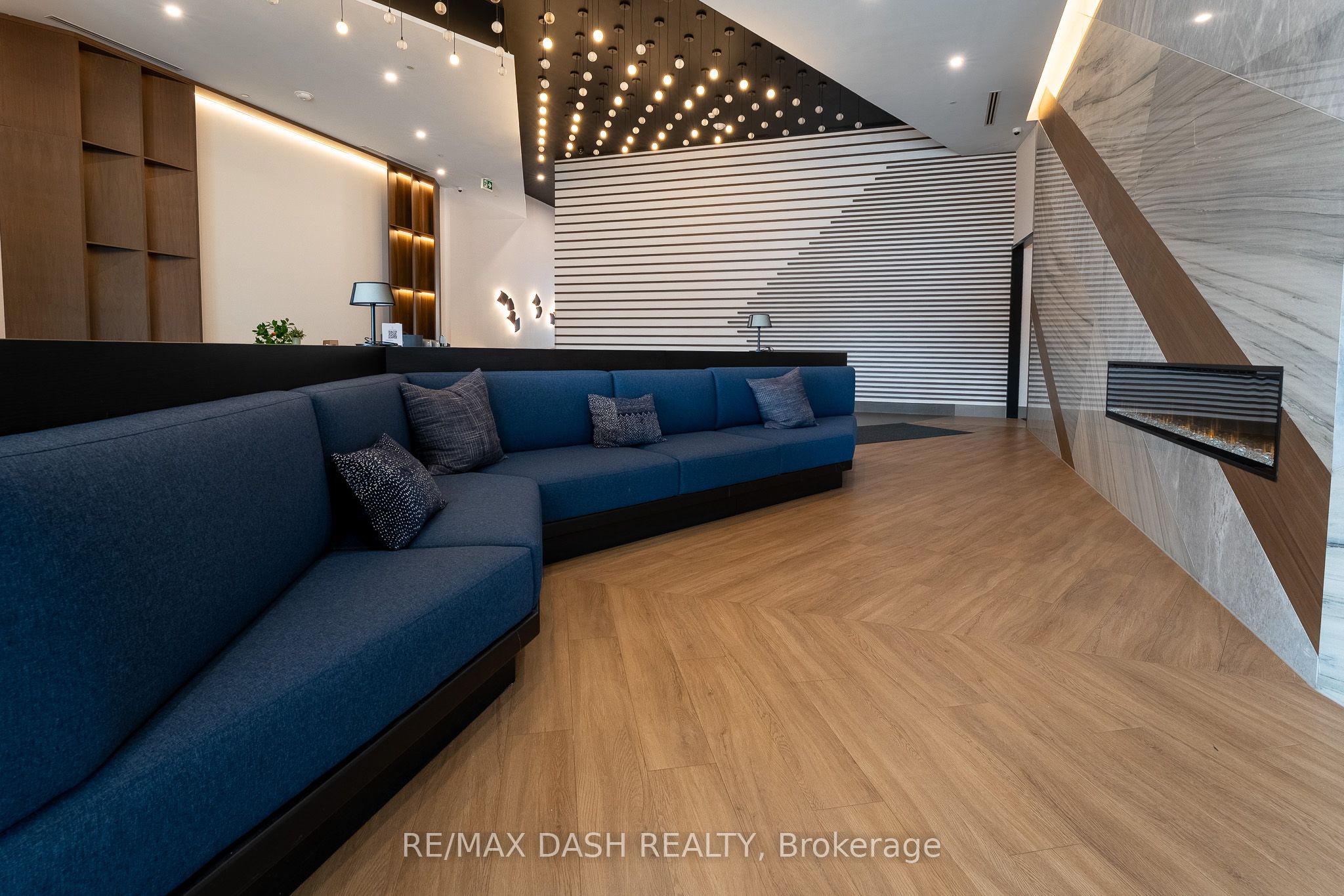 Additional image 4 of 1011-1037 The Queensway Avenue, Toronto, ON, M8Z 0H5