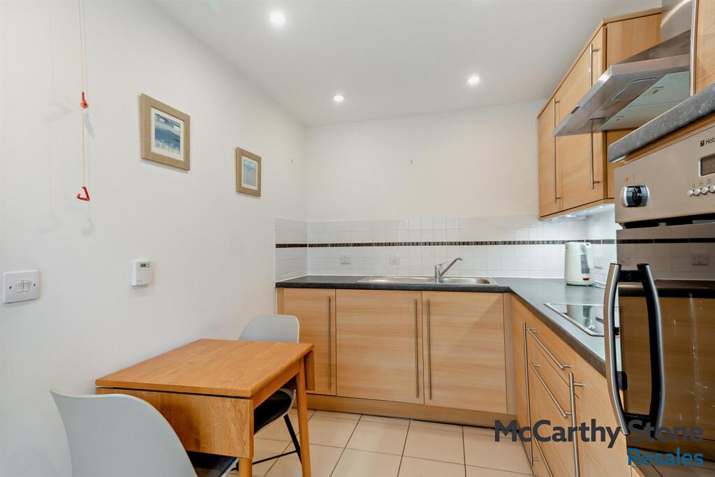 Additional image 9 of Peel Court, College Way, Welwyn Garden City, Hertfordshire, AL8 6DG