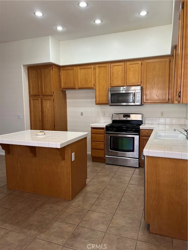 Additional image 16 of 17605 Landis Drive, Victorville, CA 92395