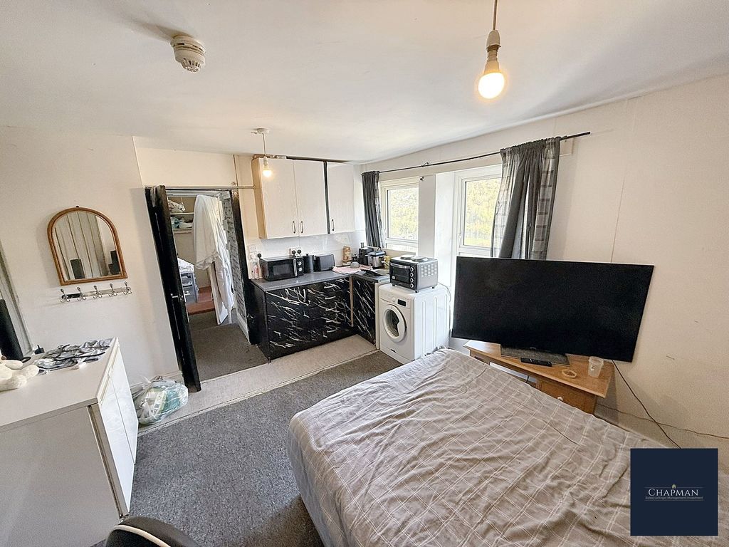Additional image 6 of 2 bed flat for saleDuffryn Street, Ferndale CF43