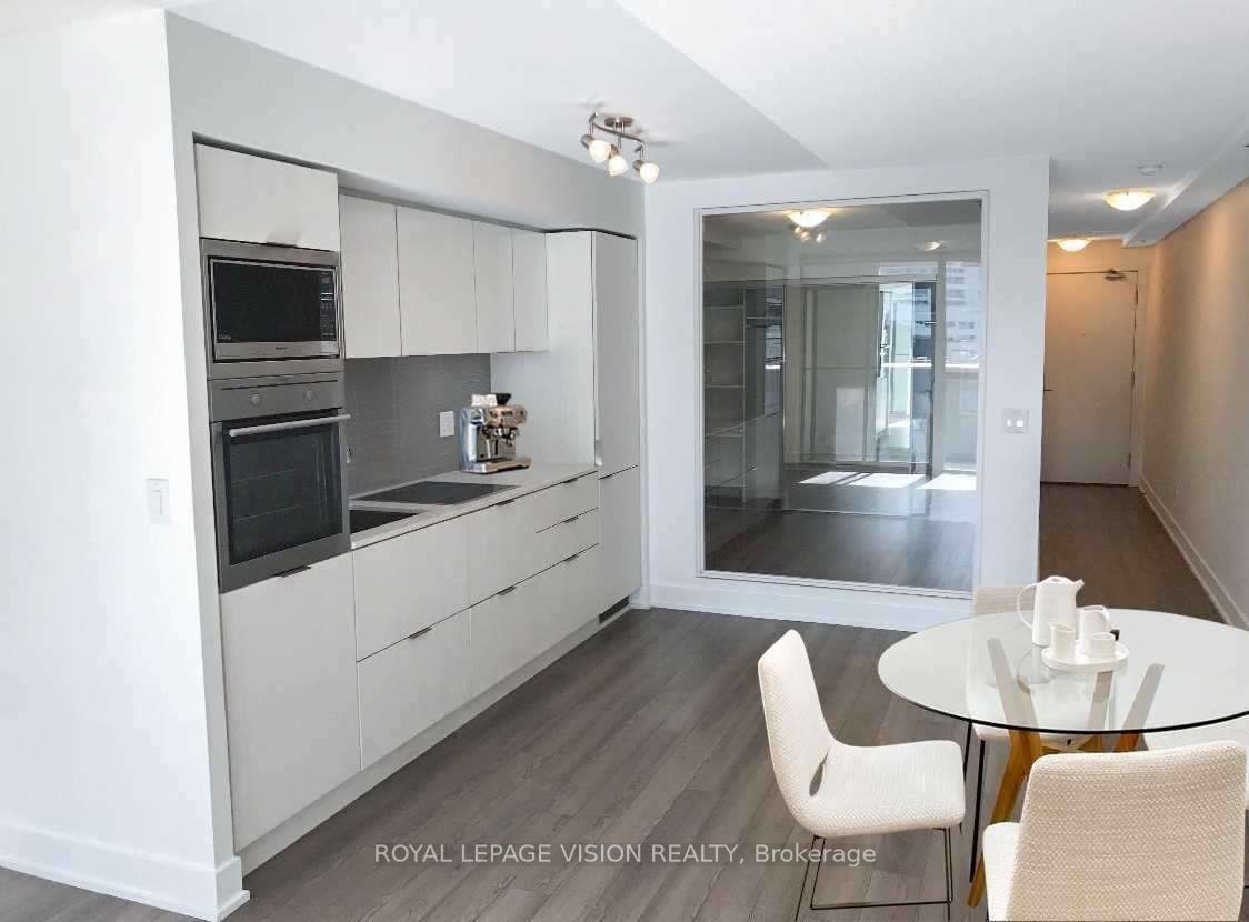 Additional image 3 of 914-318 Richmond Street W, Toronto, ON, M5V 0B4