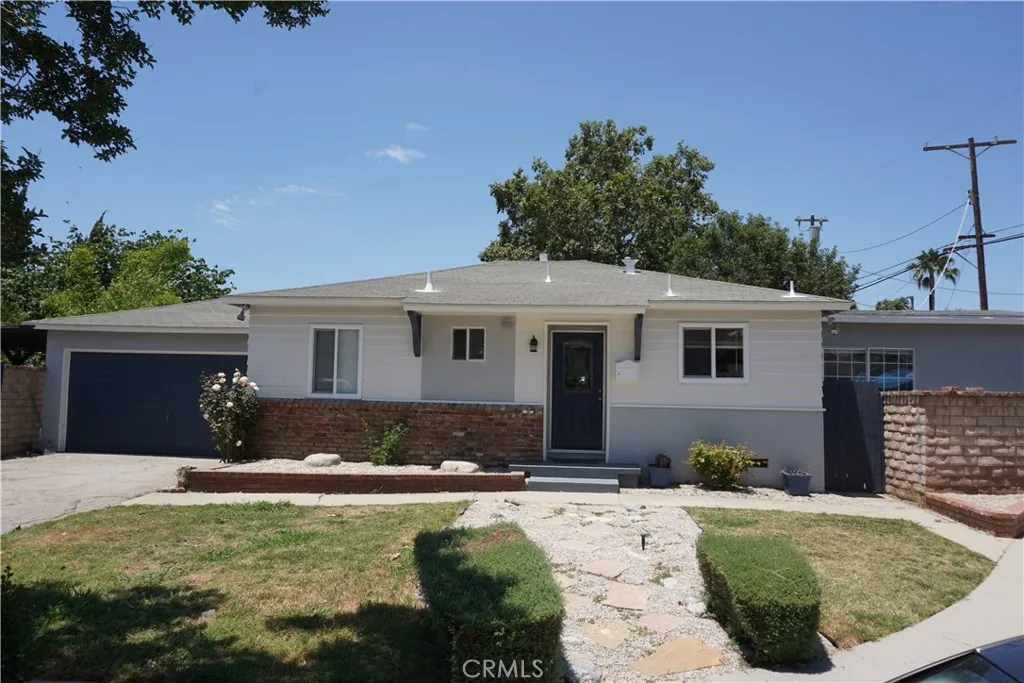 7633 Enfield Avenue, Reseda, CA 91335