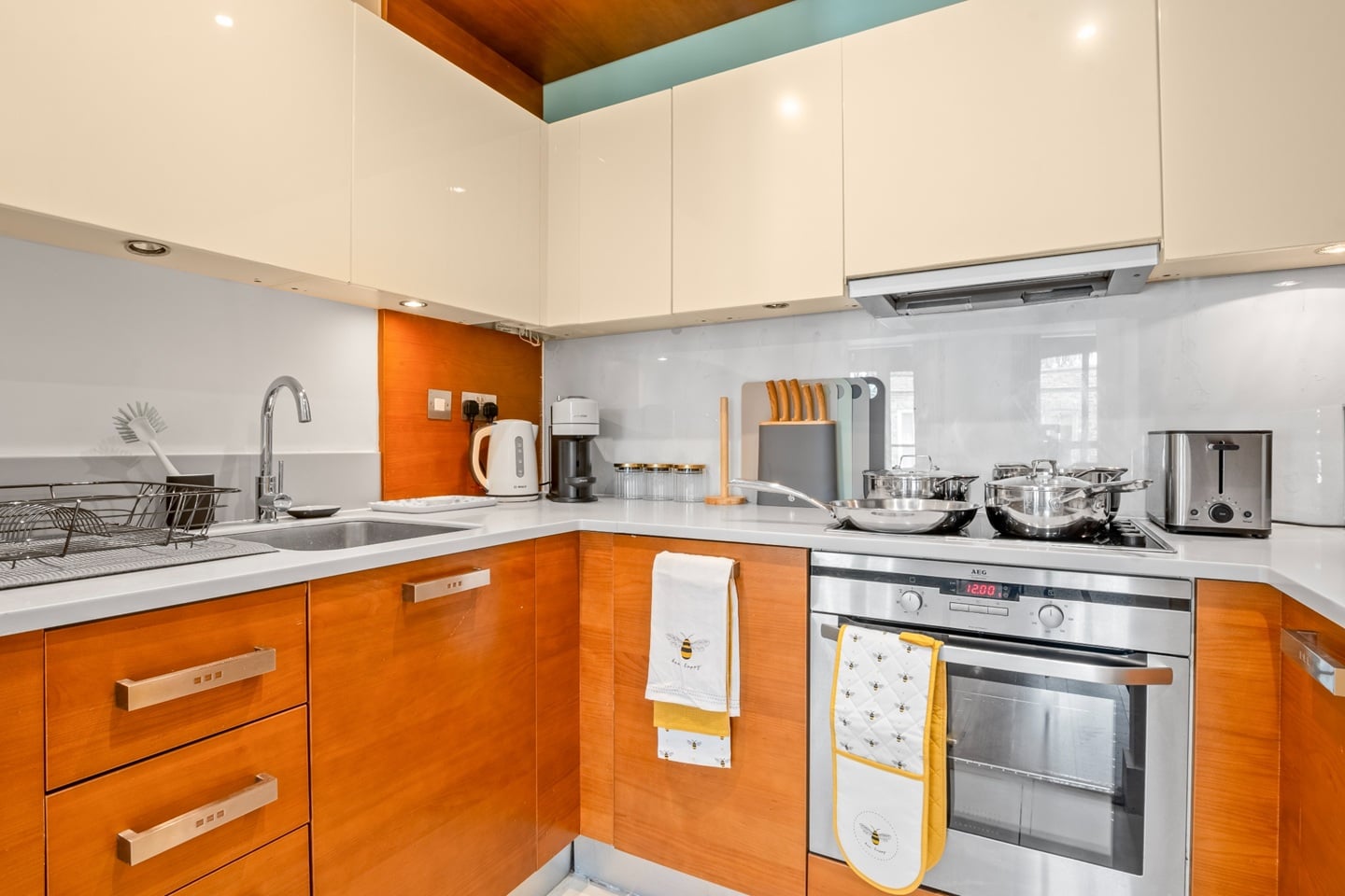 Additional image 22 of 3 Bed Detached House, St. Williams Court, N1, N1 7GU