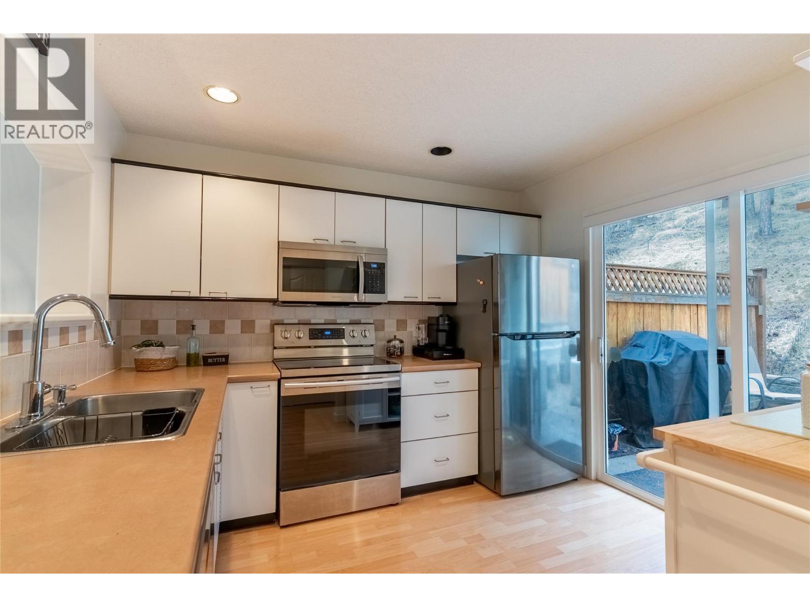 Additional image 4 of 18-411 Aberdeen Drive, Kamloops, BC, V1S1X2