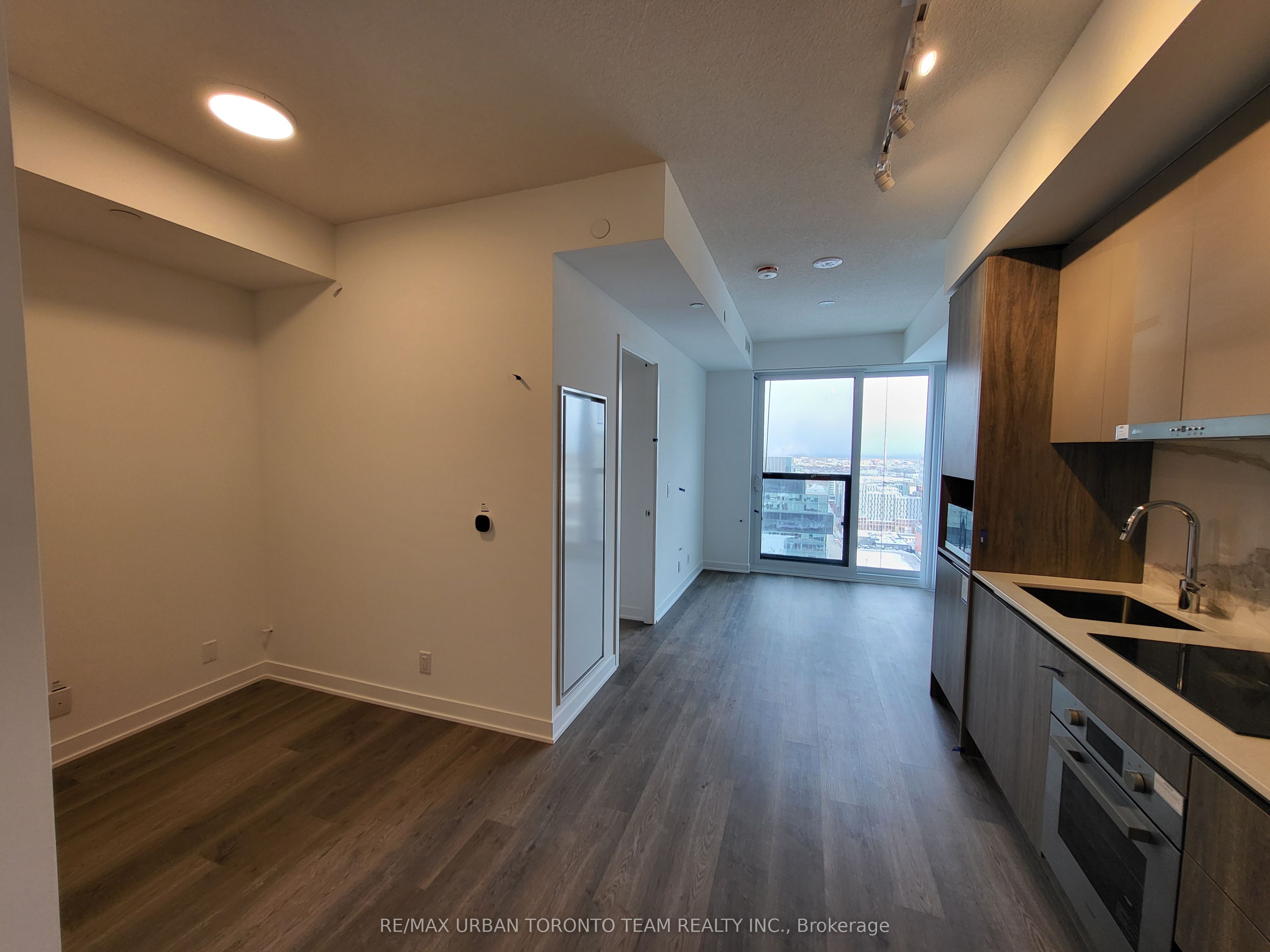 Additional image 4 of 3305-180 Front Street E, Toronto, ON, M5A 0K9