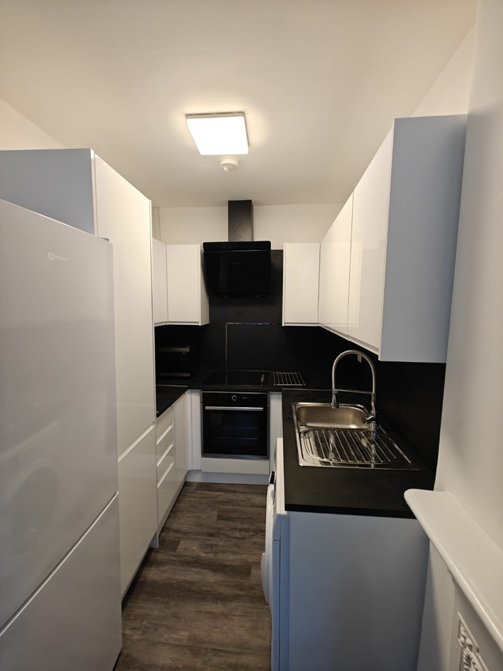 Additional image 7 of 2 Bed Flat, Victoria Chambers, EC2A, N1 7GU