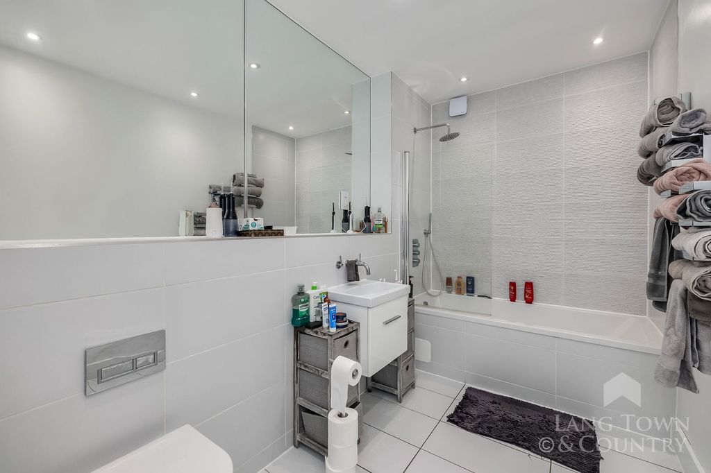 Additional image 10 of 3 bed flat for saleElliot Street, The Hoe, Plymouth PL1