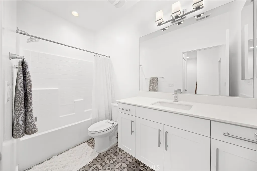 Additional image 52 of 657 Wedge, Costa Mesa, CA 92627