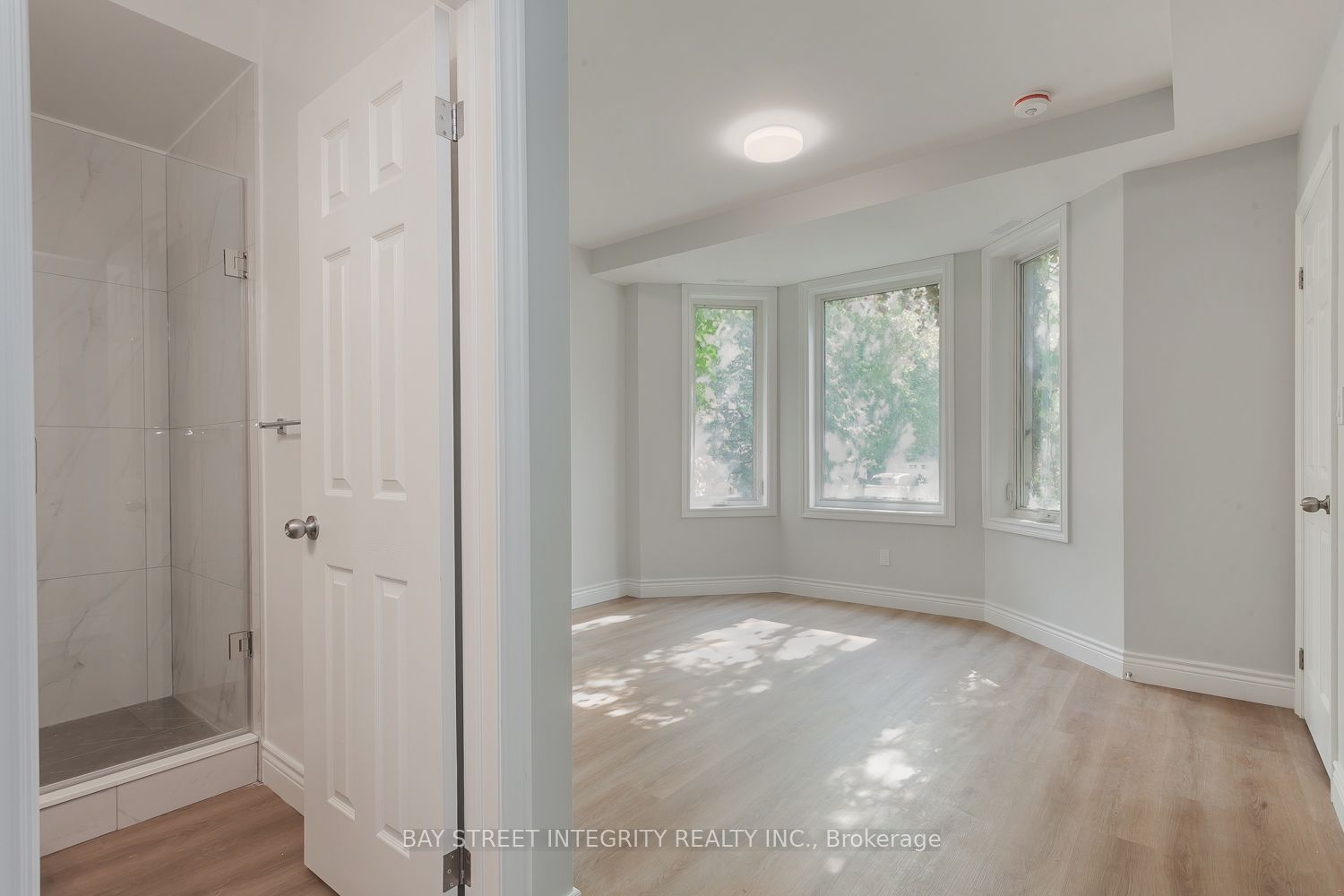 Additional image 3 of Main-459 Palmerston Boulevard, Toronto, ON, M6G 2N9