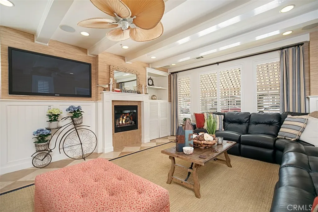 Additional image 10 of 208 E Balboa Boulevard, Newport Beach, CA 92661