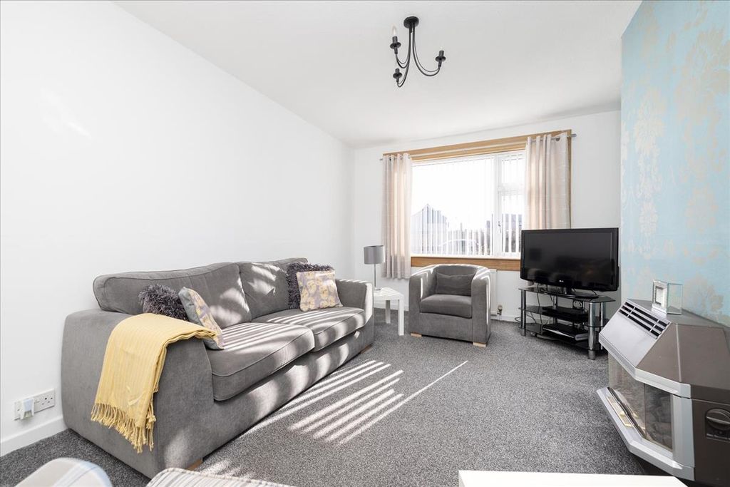 Additional image 3 of 3 bed flat for sale47 Newton Village, Dalkeith EH22