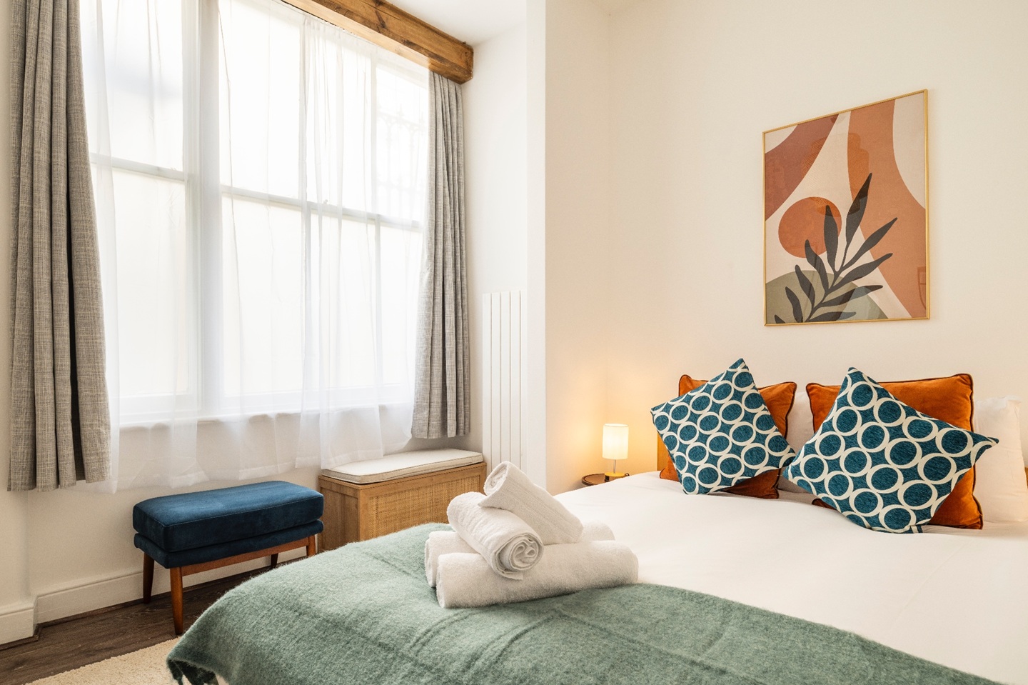 Additional image 3 of 2 Bed Flat, Cornwall Gardens, SW7, N1 7GU