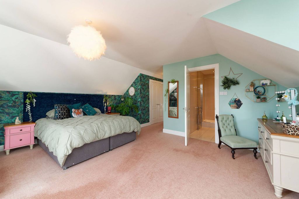 Additional image 25 of 6 bed semi-detached house for saleCoathill Steadings Stirling Road, Cumbernauld, Glasgow G67