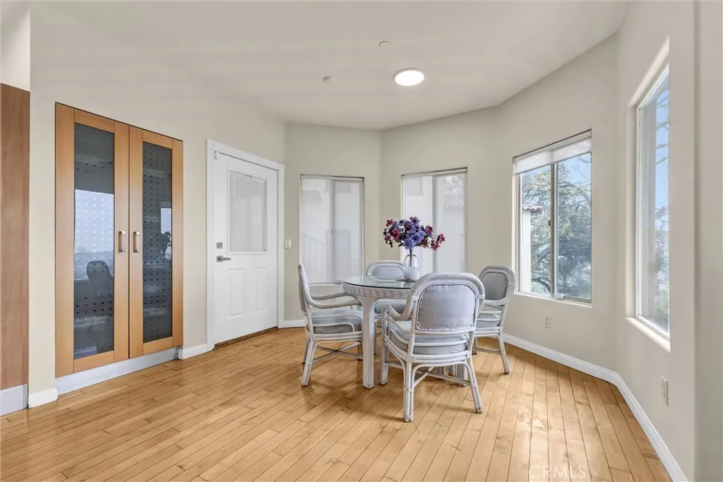 Additional image 25 of 876 Harrington Rd, Glendale, CA 91207