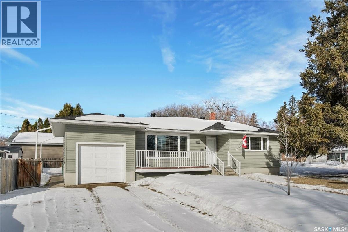 2102 Victoria Avenue, Saskatoon, SK, S7J0W7