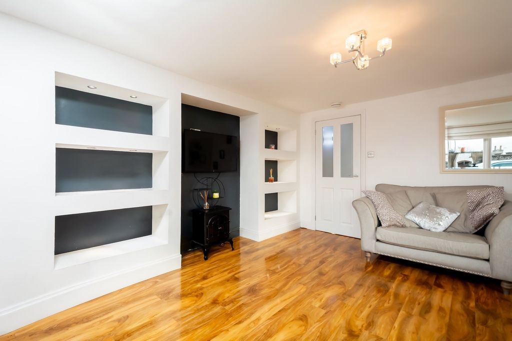 Additional image 8 of 3 bed flat for saleLanglands Road, Hawick TD9