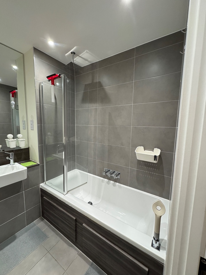Additional image 9 of 1 Bed Flat, The Grange, SE1, N1 7GU