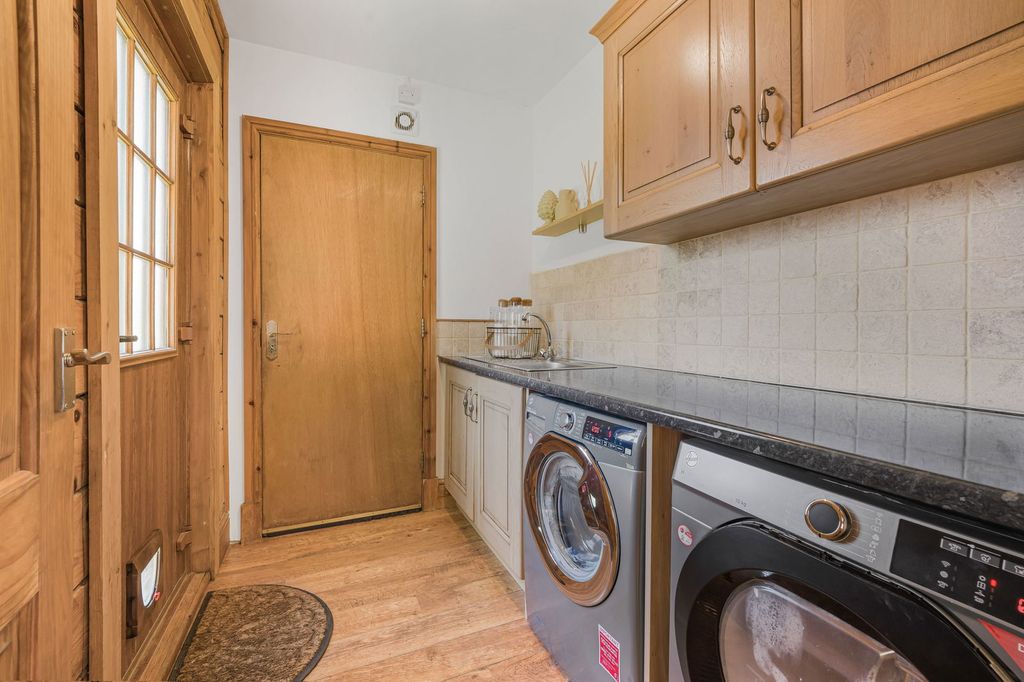 Additional image 13 of 5 bed detached house for saleOakmead Road, Llanharan, Pontyclun CF72