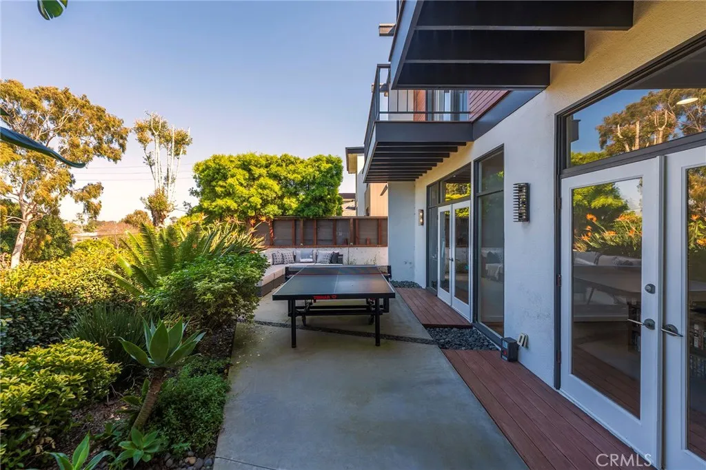 Additional image 80 of 2404 Laurel Avenue, Manhattan Beach, CA 90266