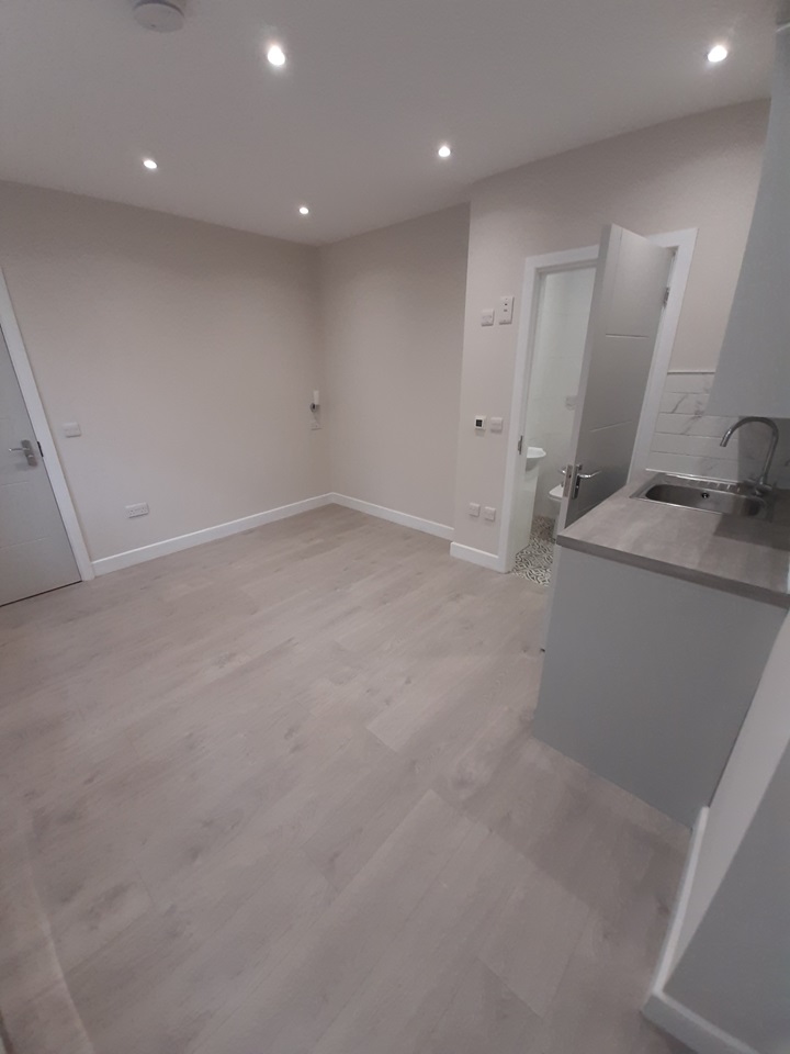 Additional image 6 of Studio Flat, London, SW1V, N1 7GU