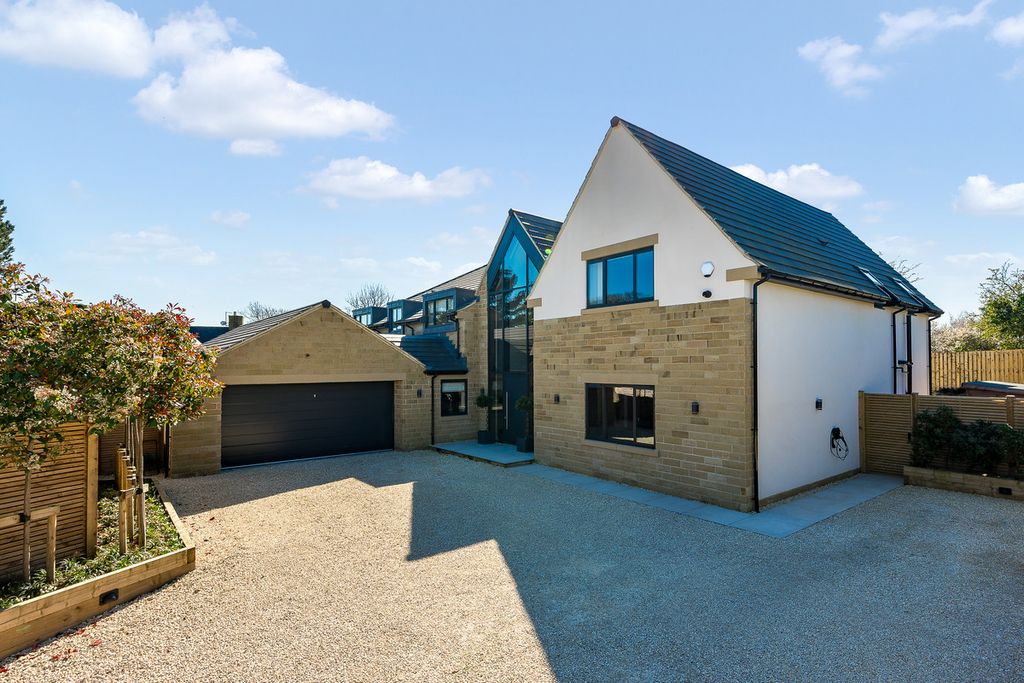 5 bed detached house for saleThe Ridge, Linton, Wetherby LS22