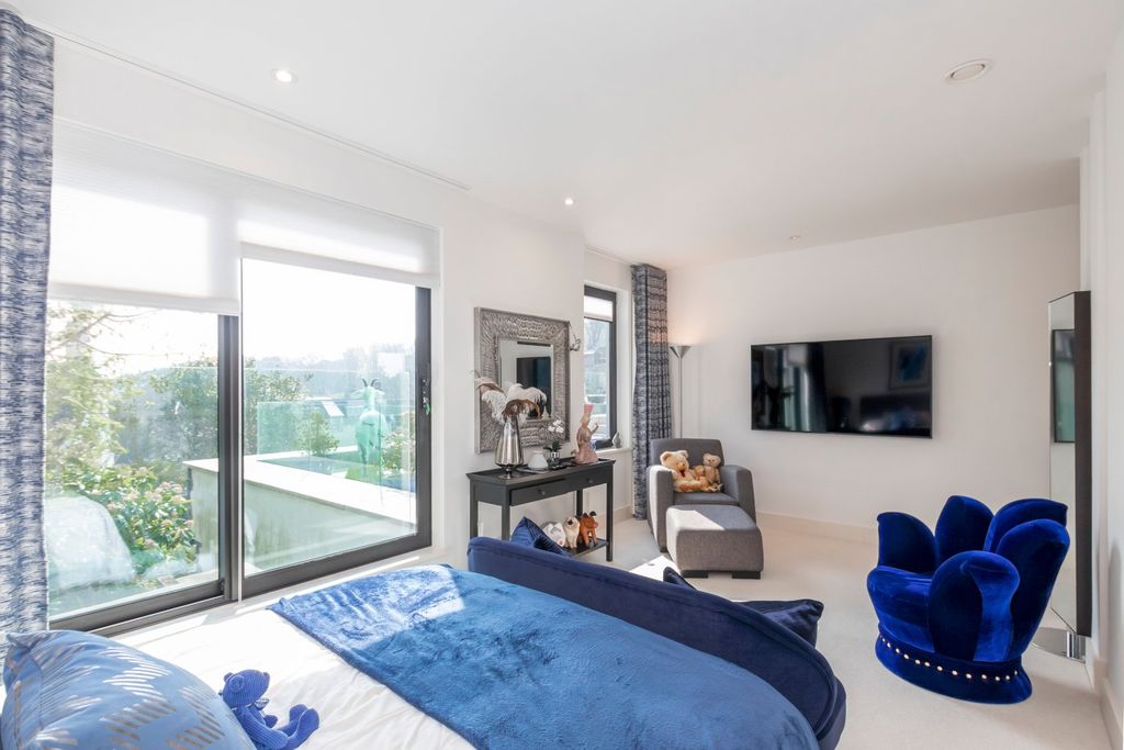 Additional image 19 of 3 bed flat for saleGeorge Road, St. Peter Port, Guernsey GY1