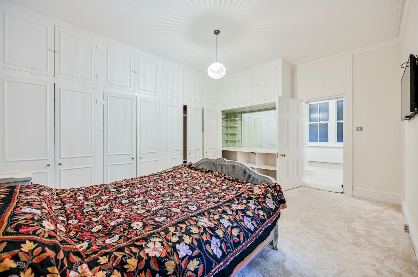 Additional image 13 of 2 Bed Flat, Queens Gate, SW7, N1 7GU