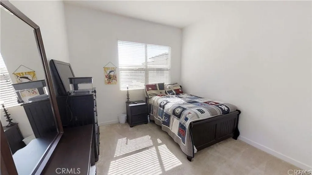 195 Follyhatch, Irvine, CA 92618