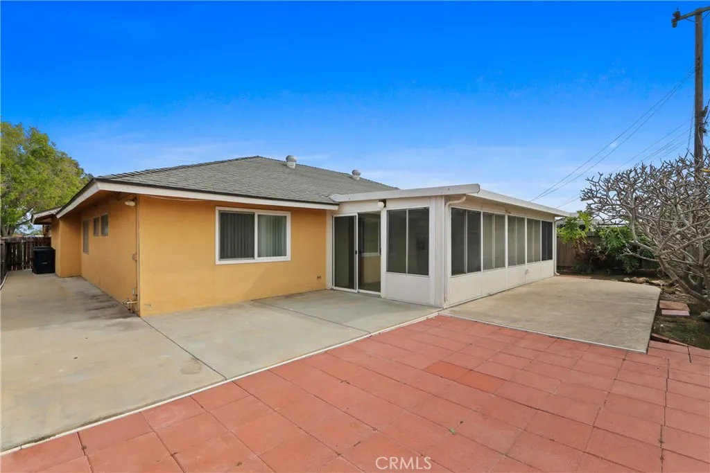 15741 Willett Ln, Huntington Beach, CA 92647