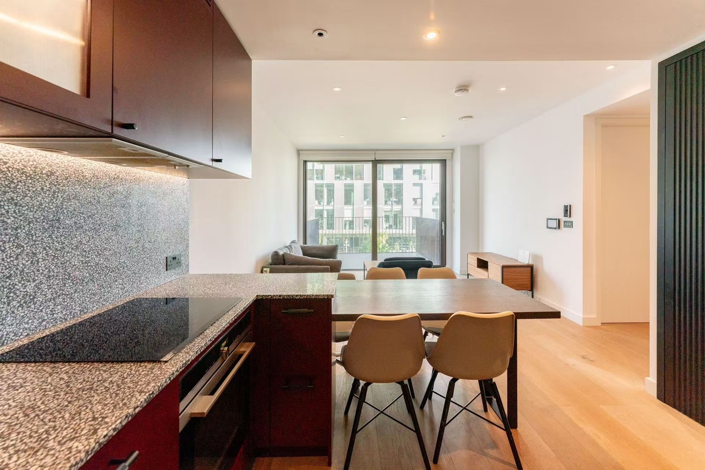 Additional image 5 of 2 Bed Flat, Viaduct Gardens, SW11, N1 7GU