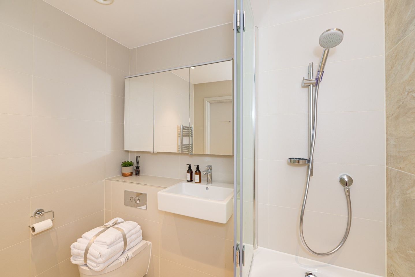 Additional image 26 of 3 Bed Flat, Camley Street, N1C, N1 7GU