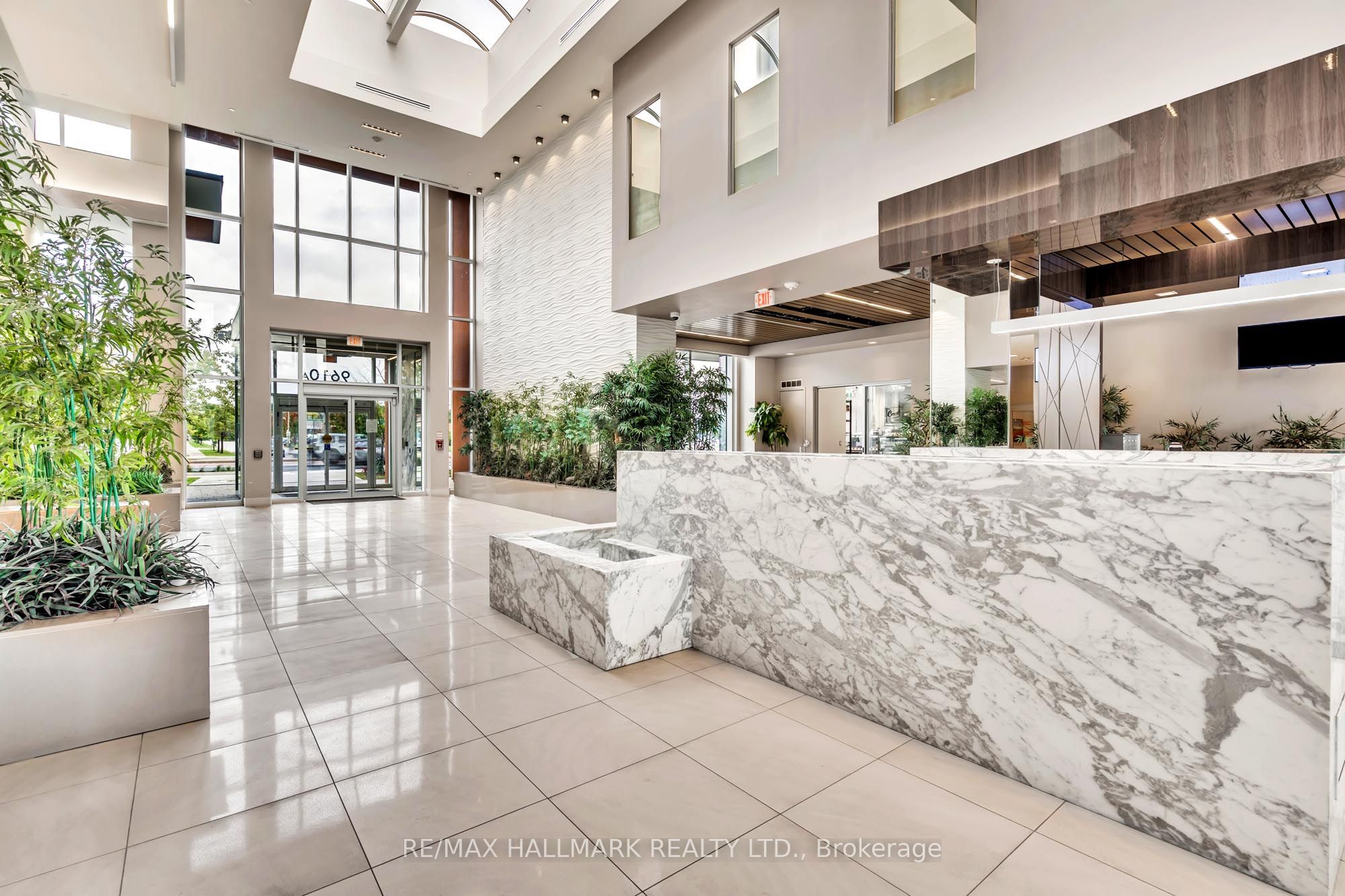 Additional image 3 of 1609A-9608 Yonge Street, Richmond Hill, ON, L4C 1V6