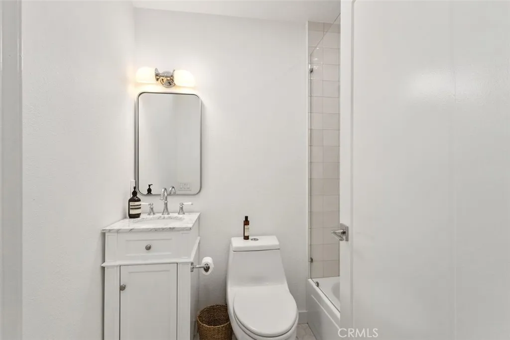 Additional image 35 of 24 Corsica Dr, Newport Beach, CA 92660