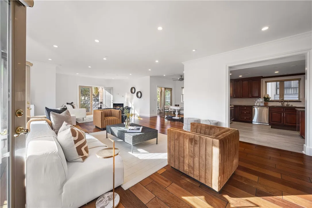 Additional image 55 of 918 S Wooster Street Unit 2, Los Angeles, CA 90035